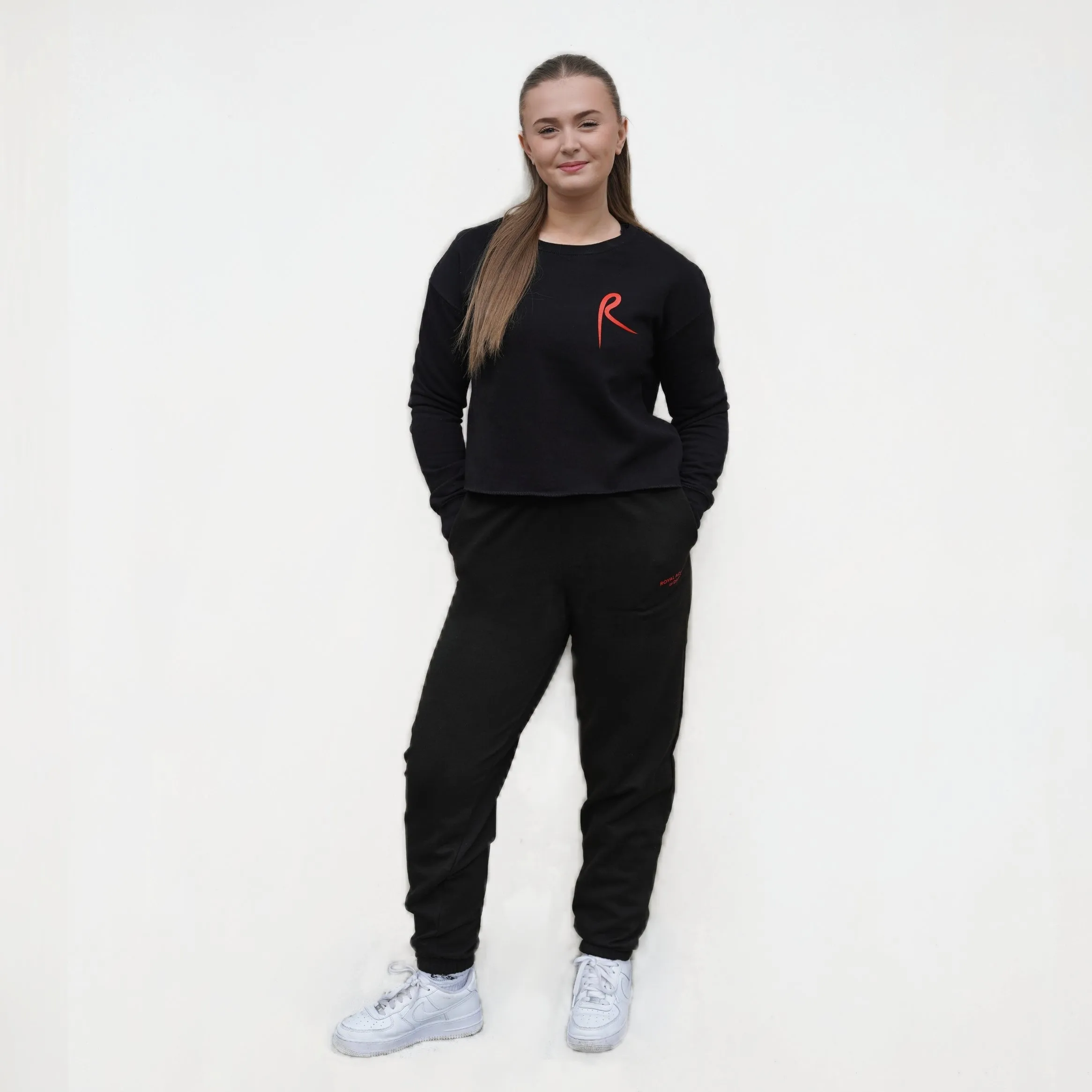 Arabesque Cropped Sweatshirt Black